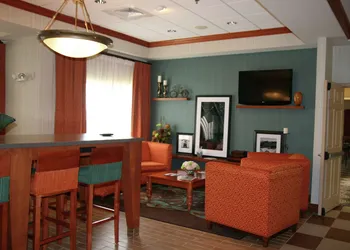 Hampton Inn Lebanon hotel thumbnail 2