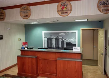 Hampton Inn Lebanon hotel thumbnail 4