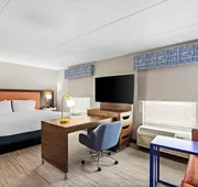 Hampton Inn & Suites Bolingbrook hotel detail image 4