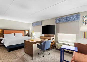Hampton Inn & Suites Bolingbrook hotel thumbnail 4
