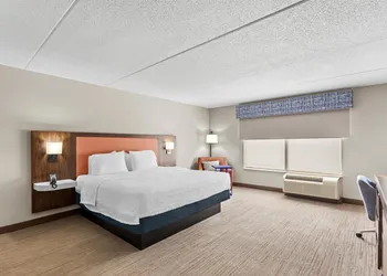 Hampton Inn & Suites Bolingbrook hotel thumbnail 7