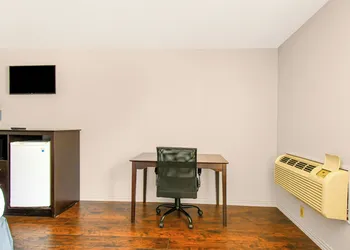 Americas Best Value Inn Irving DFW Airport South hotel thumbnail 6