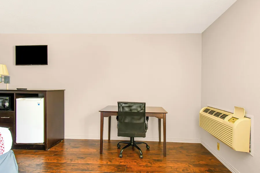 Americas Best Value Inn Irving DFW Airport South hotel detail image 6