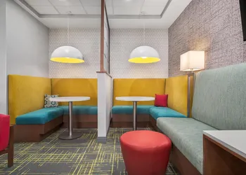 Hampton Inn & Suites Charlotte-Arrowood Rd. hotel thumbnail 2