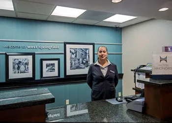 Hampton Inn West Springfield hotel thumbnail 2