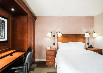 Hampton Inn West Springfield hotel thumbnail 4