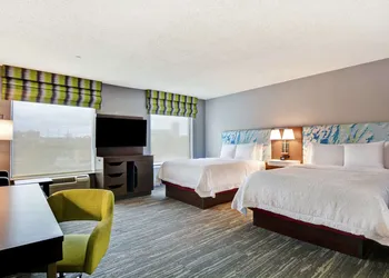 Hampton Inn & Suites Newark-Harrison-Riverwalk hotel thumbnail 7