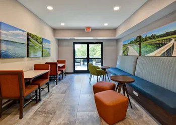 Hampton Inn Potomac Mills/Woodbridge hotel thumbnail 2
