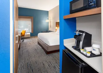Holiday Inn Express New Albany - Louisville NW by IHG hotel thumbnail 6