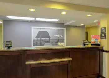 Hampton Inn Edenton hotel thumbnail 5