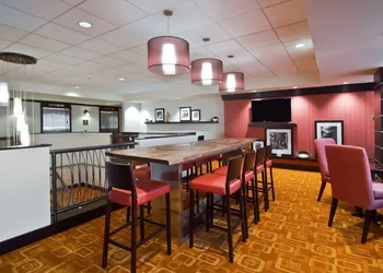 Hampton Inn & Suites Columbus-Downtown hotel thumbnail 5