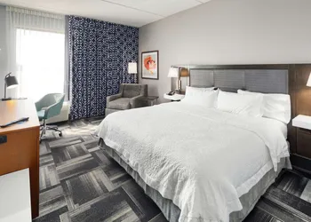 Hampton Inn Louisville - Northeast hotel thumbnail 7