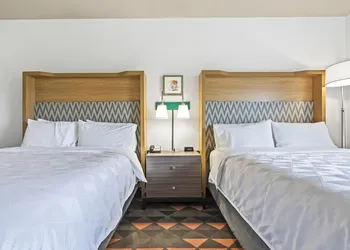 Holiday Inn St. Petersburg West by IHG hotel thumbnail 7