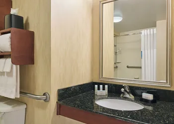 Hampton Inn San Antonio Stone Oak hotel thumbnail 5