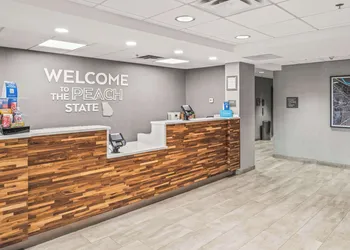 Hampton Inn Columbus-North hotel thumbnail 4