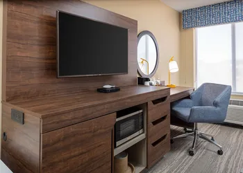 Hampton Inn Castle Rock hotel thumbnail 3
