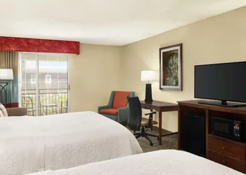 Hampton Inn & Suites Outer Banks/ Corolla hotel thumbnail 6