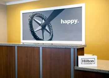 Hampton Inn by Hilton Hallandale Beach Aventura hotel thumbnail 5