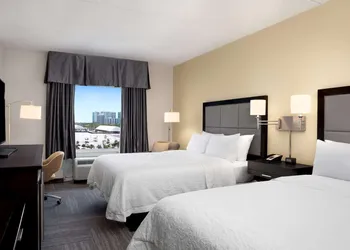 Hampton Inn by Hilton Hallandale Beach Aventura hotel thumbnail 7