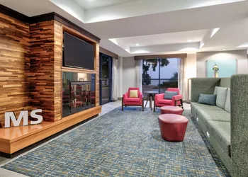 Hampton Inn Biloxi hotel thumbnail 2