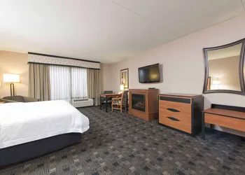 Hampton Inn and Suites Indianapolis - Fishers hotel thumbnail 8