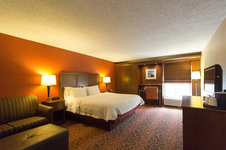 Hampton Inn Columbus-South hotel detail image 6
