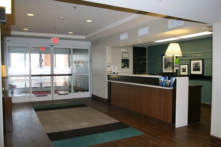 Hampton Inn Shreveport Airport hotel detail image 2