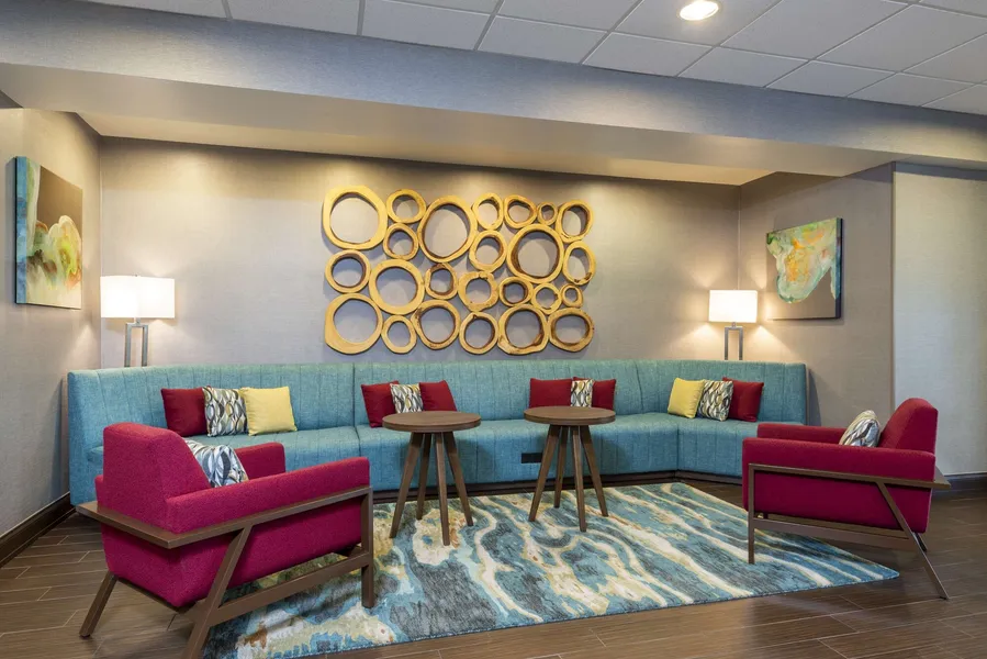 Hampton Inn & Suites Fort Myers - Colonial Blvd hotel detail image 2