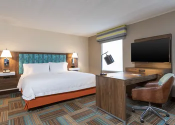 Hampton Inn & Suites Fort Myers - Colonial Blvd hotel thumbnail 7