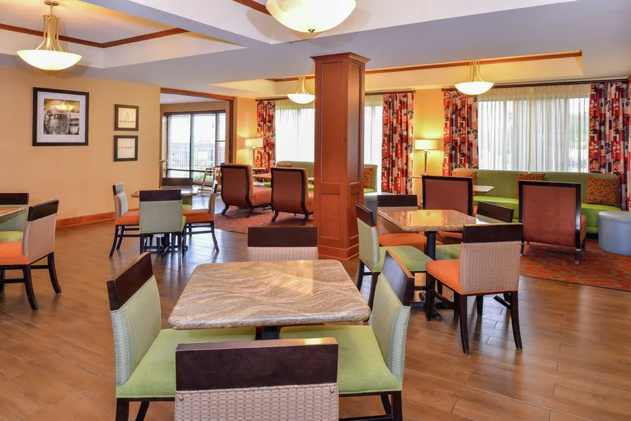 Hampton Inn Martinsburg hotel detail image 2