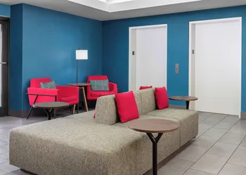 Hampton Inn Martinsburg hotel thumbnail 3