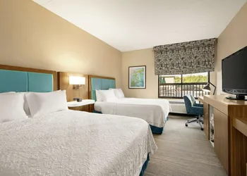 Hampton Inn Portland-Airport hotel thumbnail 8