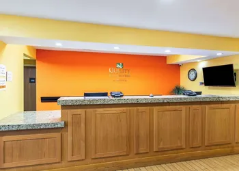 Quality Inn Texas City I-45 hotel thumbnail 2