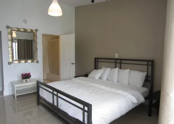 Shalimar Motel hotel thumbnail 8