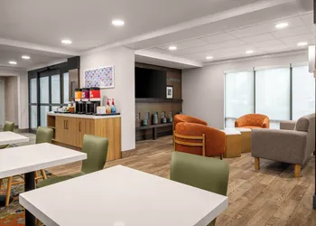Hampton Inn Miami-Airport West hotel thumbnail 6