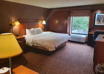 McKnight Hotel hotel thumbnail 2