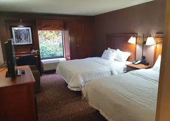 McKnight Hotel hotel thumbnail 4