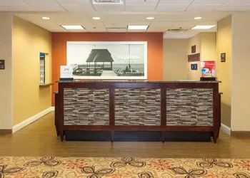Hampton Inn Suites Jacksonville Airport hotel thumbnail 4