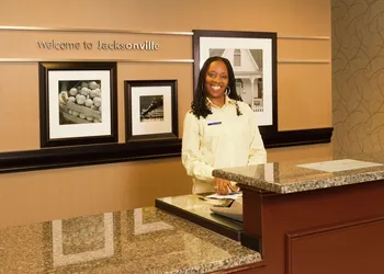 Hampton Inn Suites Jacksonville Airport hotel thumbnail 7