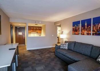 Hampton Inn Carlstadt-At The Meadowlands hotel thumbnail 7