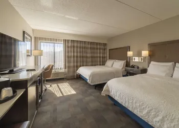 Hampton Inn Carlstadt-At The Meadowlands hotel thumbnail 8