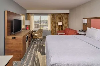 Hampton Inn Anchorage hotel thumbnail 7