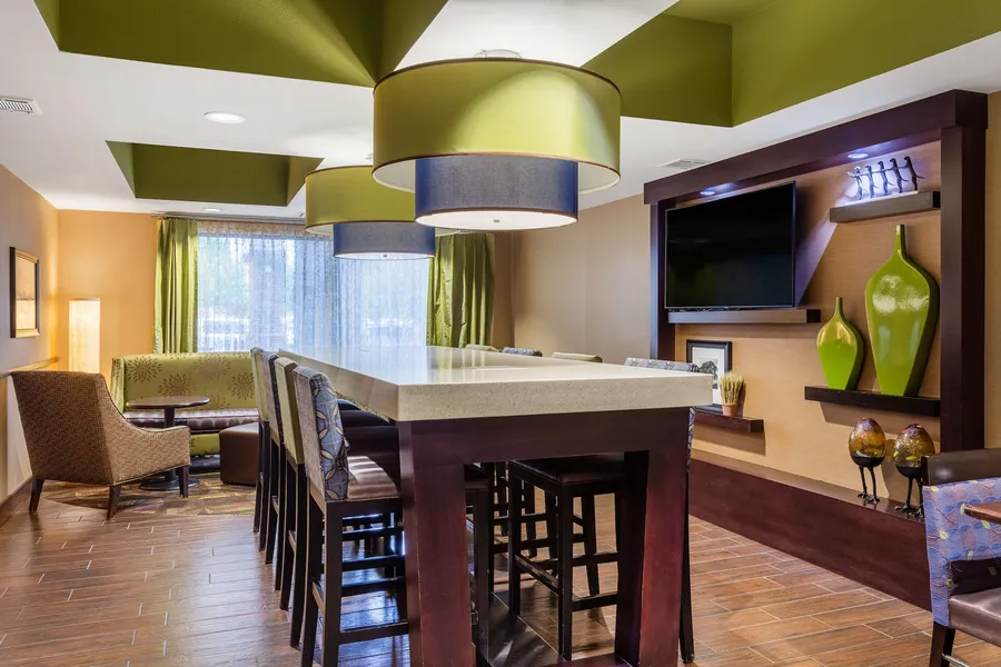Hampton Inn Sioux Falls hotel detail image 2