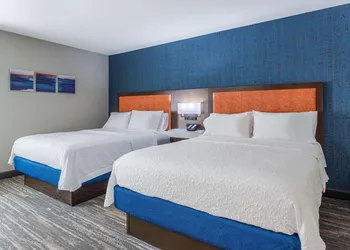 Hampton Inn Sioux Falls hotel thumbnail 7