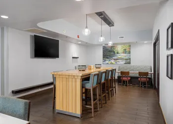 Hampton Inn Carrollton hotel thumbnail 2