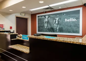 Hampton Inn Dickson hotel thumbnail 3