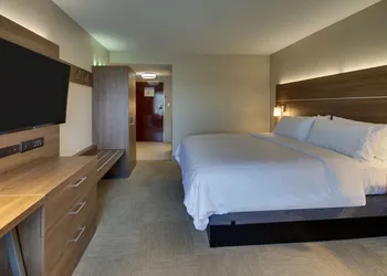 Holiday Inn Express Horse Cave by IHG hotel thumbnail 8
