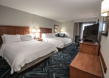 Hampton Inn Louisville-North/Clarksville hotel thumbnail 4