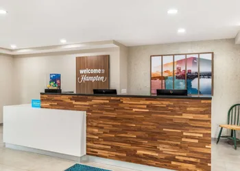 Hampton Inn by Hilton Petersburg Fort Lee hotel thumbnail 5