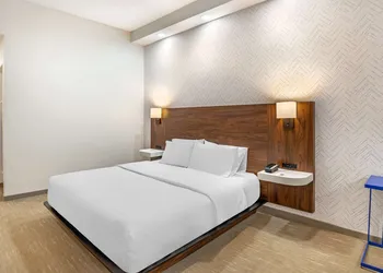 Hampton Inn by Hilton Petersburg Fort Lee hotel thumbnail 7